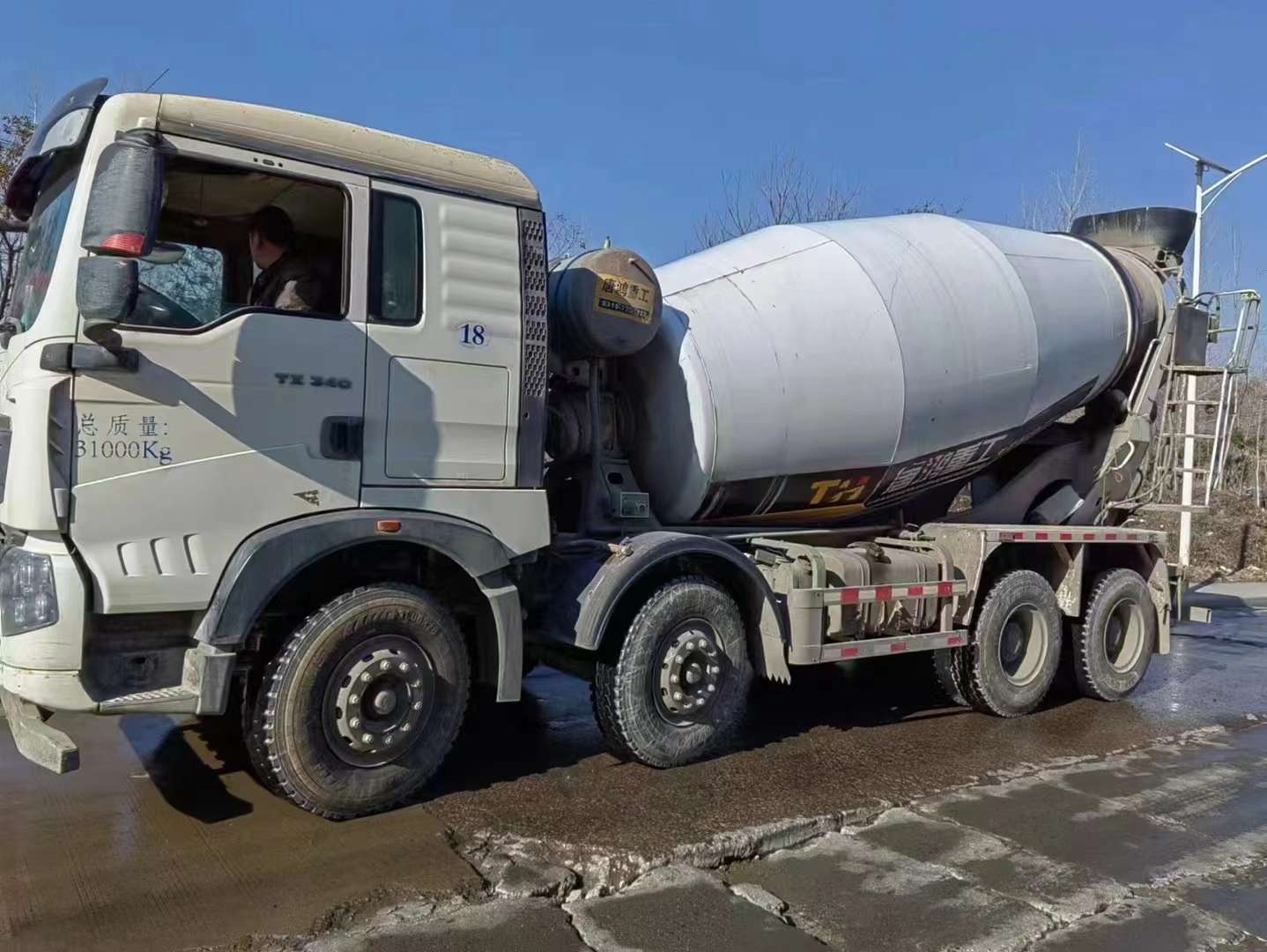 二手輕量化12方攪拌車(chē)