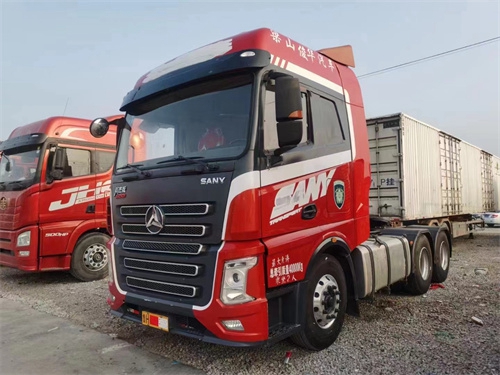 二手雙驅(qū)輕體牽引車