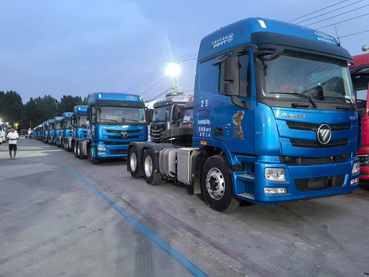 抖音屏幕外的“鋼鐵森林”：卡友阿強的48小時提車記